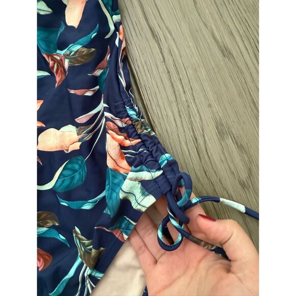 NWT Womens  Floral One-Piece Swimsuit With Adjustable Straps & Removable Cups - - Picture 3 of 9